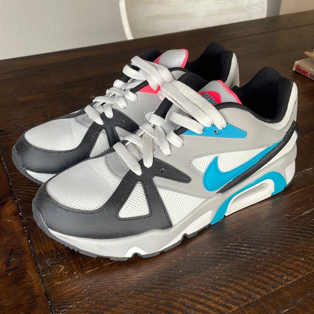 Nike Air Structure